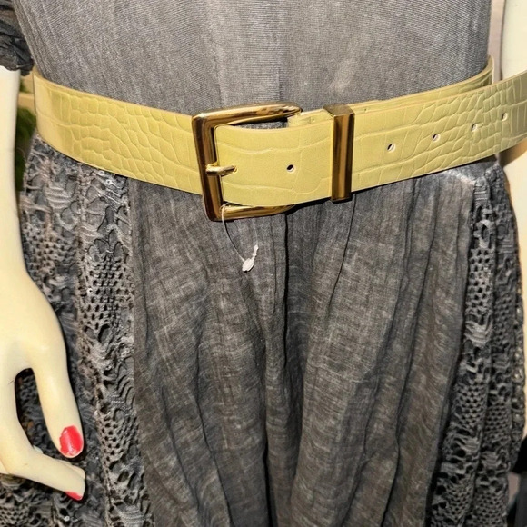 STEVE MADDEN CROCODILE OLIVE GREEN BELT WITH SQUARE GOLD BUCKLE SIZE M - Picture 1 of 10